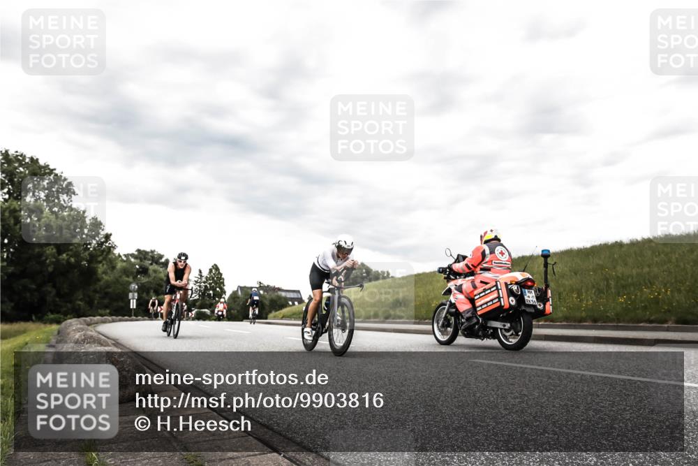 21.06.2026 - 29. Vierlanden-Triathlon H.Heesch http://msf.ph/oto/9903816 21.06.2026 10:15:46 Radfahren 231, 397, 447, 467 meine-sportfotos.de