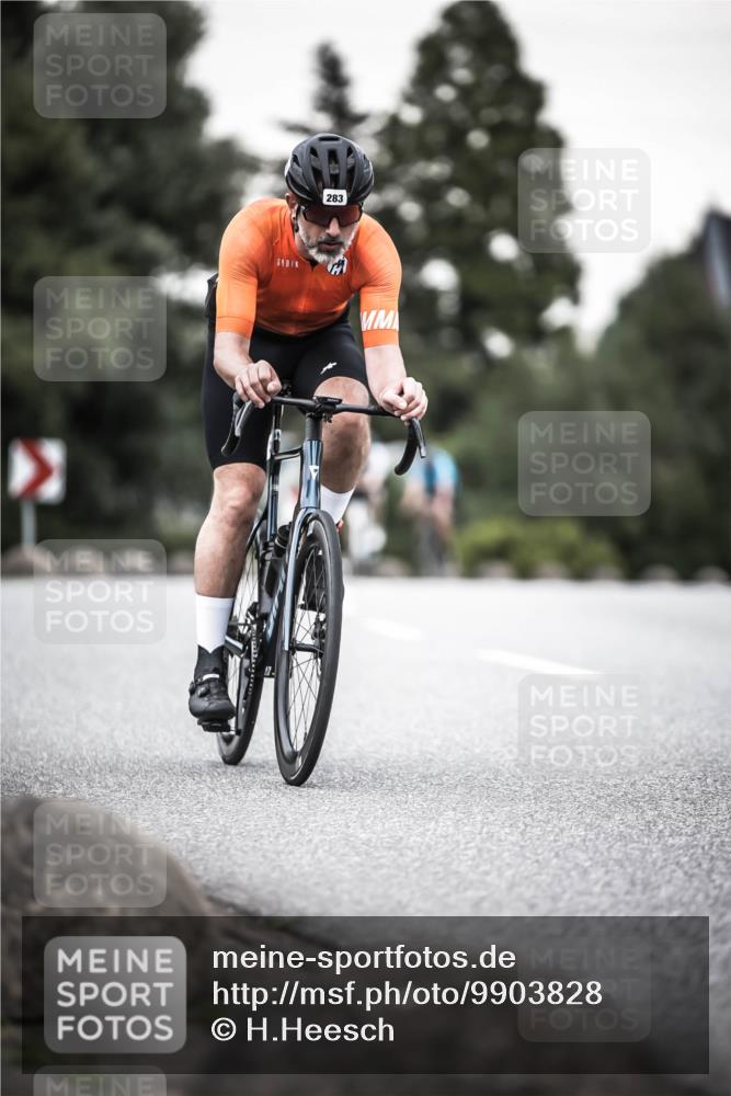 21.06.2026 - 29. Vierlanden-Triathlon H.Heesch http://msf.ph/oto/9903828 21.06.2026 10:19:01 Radfahren 164, 283, 470 meine-sportfotos.de