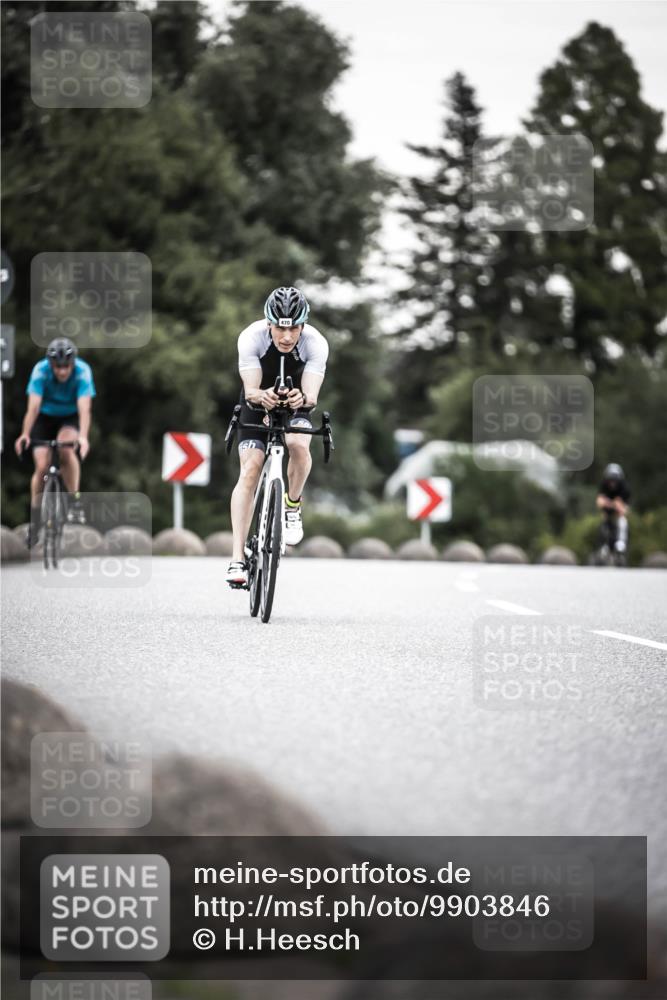 21.06.2026 - 29. Vierlanden-Triathlon H.Heesch http://msf.ph/oto/9903846 21.06.2026 10:19:06 Radfahren 24, 45, 261, 418, 470 meine-sportfotos.de