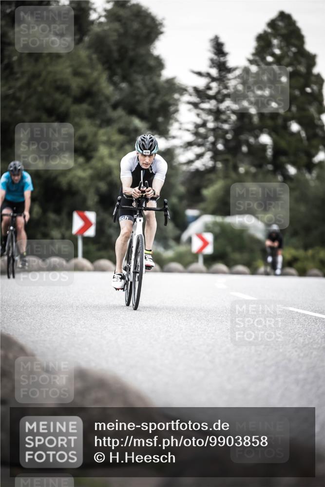 21.06.2026 - 29. Vierlanden-Triathlon H.Heesch http://msf.ph/oto/9903858 21.06.2026 10:19:06 Radfahren 24, 45, 261, 418, 470 meine-sportfotos.de