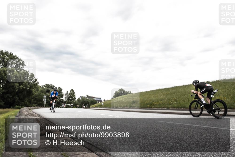 21.06.2026 - 29. Vierlanden-Triathlon H.Heesch http://msf.ph/oto/9903898 21.06.2026 10:17:50 Radfahren 428, 471 meine-sportfotos.de