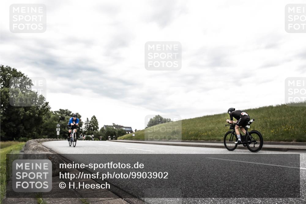 21.06.2026 - 29. Vierlanden-Triathlon H.Heesch http://msf.ph/oto/9903902 21.06.2026 10:17:50 Radfahren 428, 471 meine-sportfotos.de