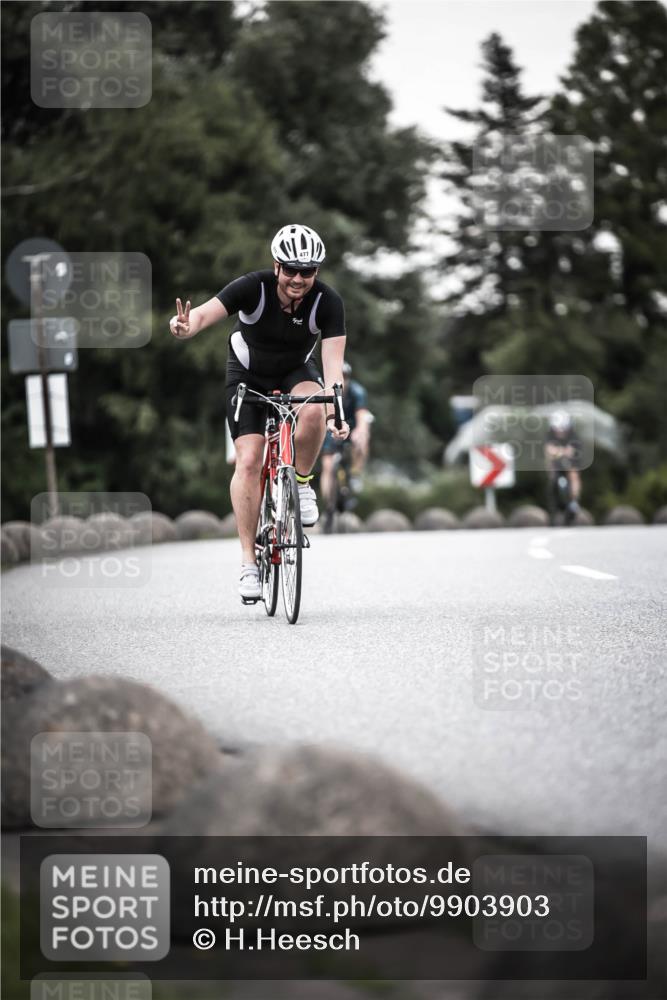 21.06.2026 - 29. Vierlanden-Triathlon H.Heesch http://msf.ph/oto/9903903 21.06.2026 10:18:03 Radfahren 64, 191, 439, 474, 477 meine-sportfotos.de