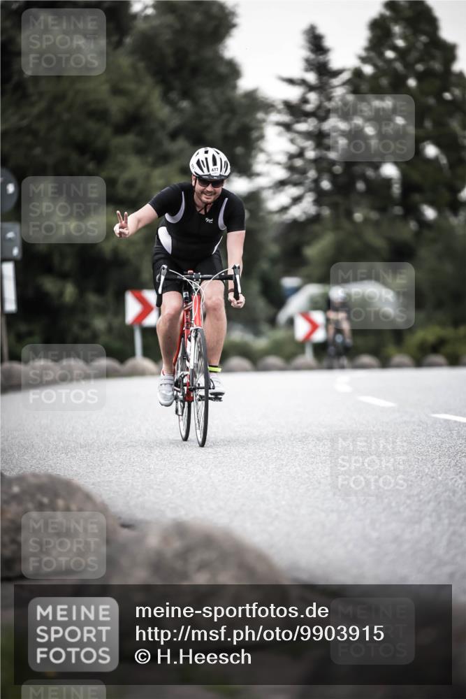 21.06.2026 - 29. Vierlanden-Triathlon H.Heesch http://msf.ph/oto/9903915 21.06.2026 10:18:04 Radfahren 64, 191, 439, 474, 477 meine-sportfotos.de