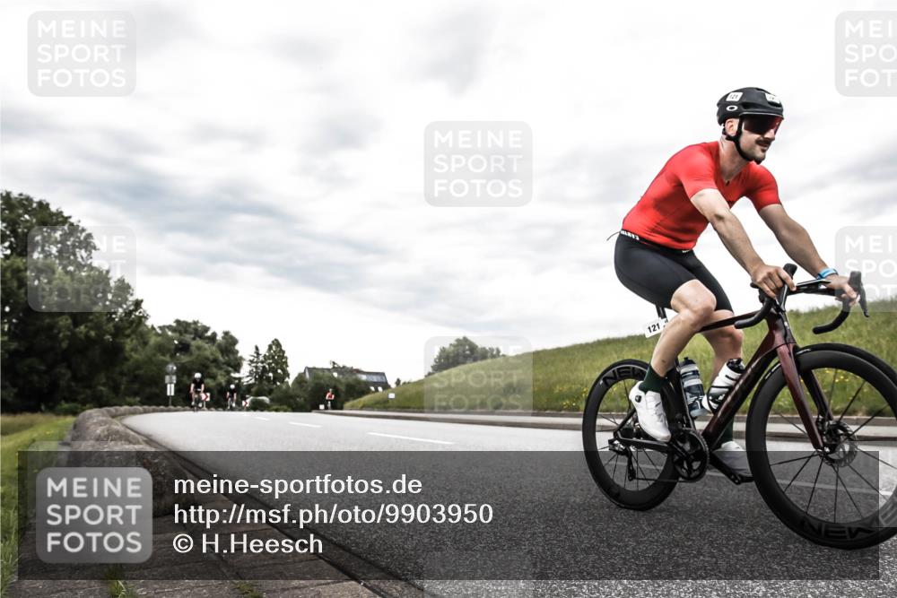 21.06.2026 - 29. Vierlanden-Triathlon H.Heesch http://msf.ph/oto/9903950 21.06.2026 10:18:33 Radfahren 121, 446 meine-sportfotos.de