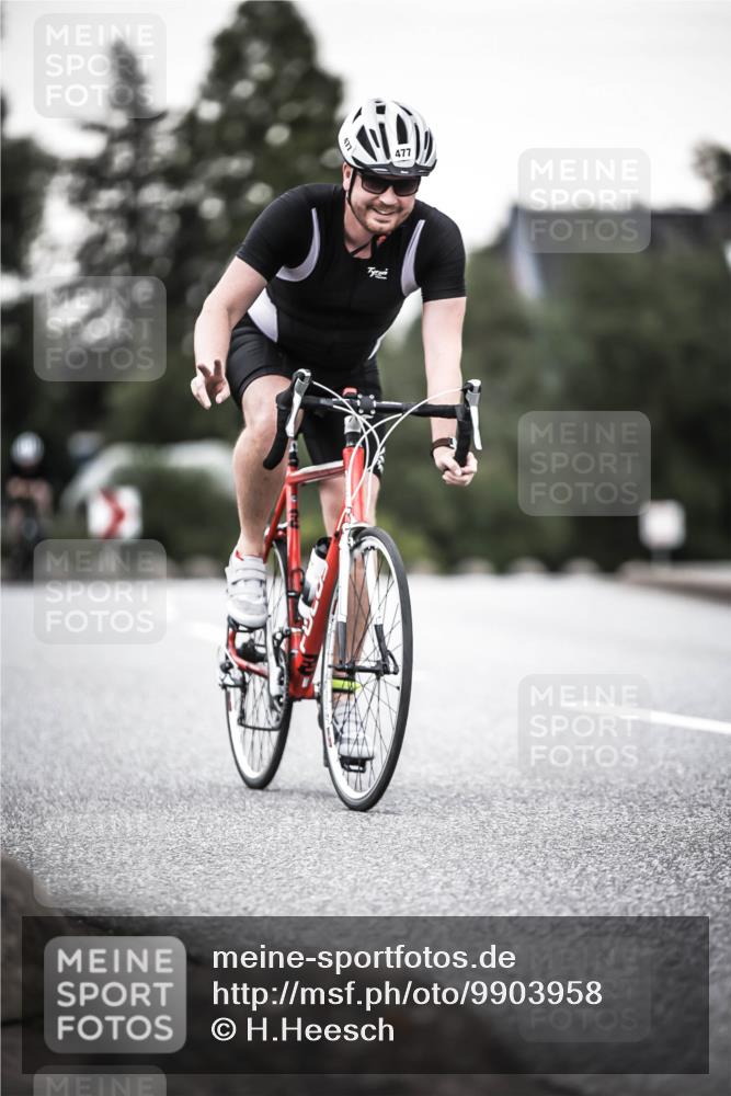 21.06.2026 - 29. Vierlanden-Triathlon H.Heesch http://msf.ph/oto/9903958 21.06.2026 10:18:04 Radfahren 64, 191, 439, 474, 477 meine-sportfotos.de
