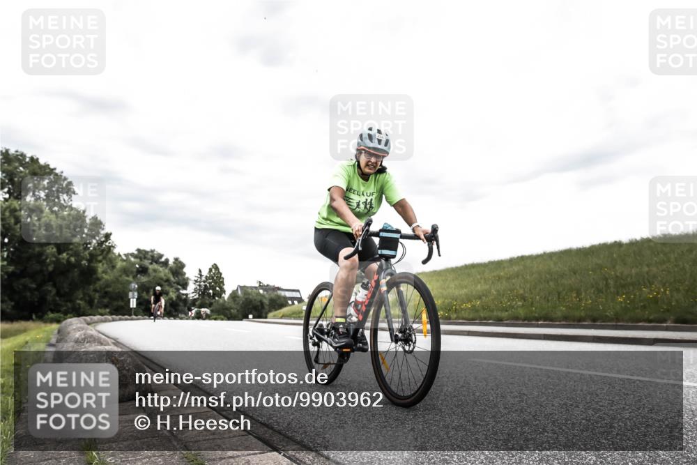 21.06.2026 - 29. Vierlanden-Triathlon H.Heesch http://msf.ph/oto/9903962 21.06.2026 10:22:57 Radfahren 256, 404 meine-sportfotos.de