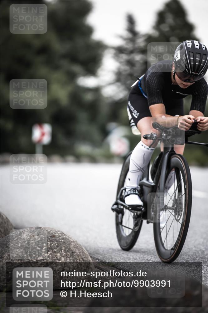 21.06.2026 - 29. Vierlanden-Triathlon H.Heesch http://msf.ph/oto/9903991 21.06.2026 10:19:12 Radfahren 24, 45, 247, 261, 418 meine-sportfotos.de