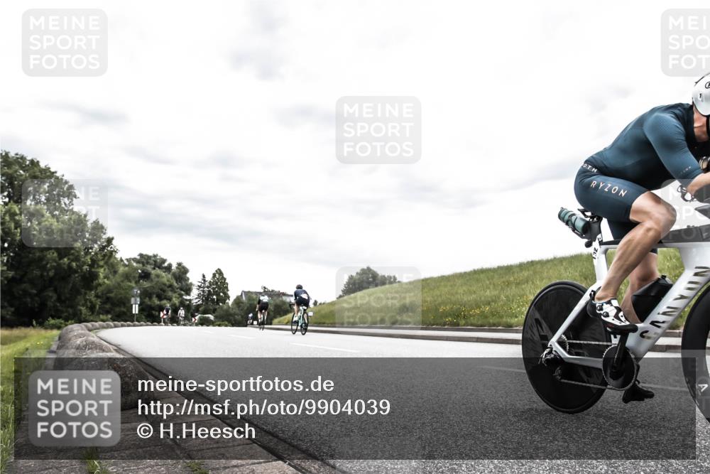 21.06.2026 - 29. Vierlanden-Triathlon H.Heesch http://msf.ph/oto/9904039 21.06.2026 10:23:39 Radfahren 13, 132 meine-sportfotos.de