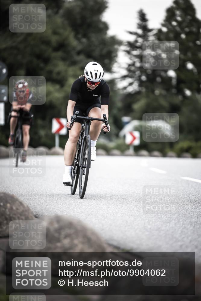 21.06.2026 - 29. Vierlanden-Triathlon H.Heesch http://msf.ph/oto/9904062 21.06.2026 10:19:27 Radfahren 171, 184, 242 meine-sportfotos.de