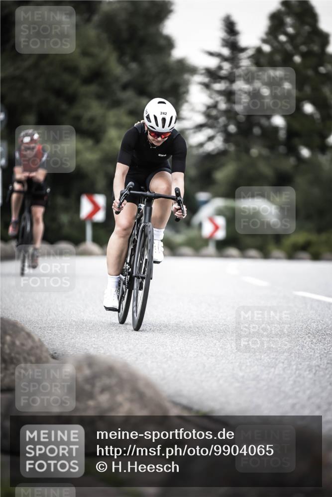 21.06.2026 - 29. Vierlanden-Triathlon H.Heesch http://msf.ph/oto/9904065 21.06.2026 10:19:27 Radfahren 171, 184, 242 meine-sportfotos.de