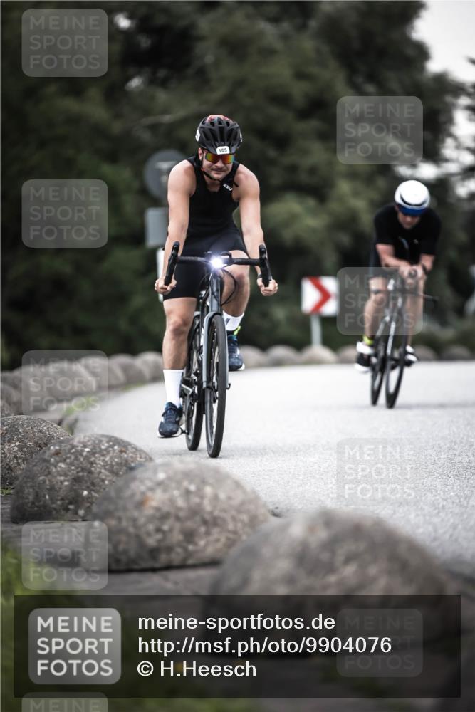21.06.2026 - 29. Vierlanden-Triathlon H.Heesch http://msf.ph/oto/9904076 21.06.2026 10:18:16 Radfahren 105, 124, 279 meine-sportfotos.de