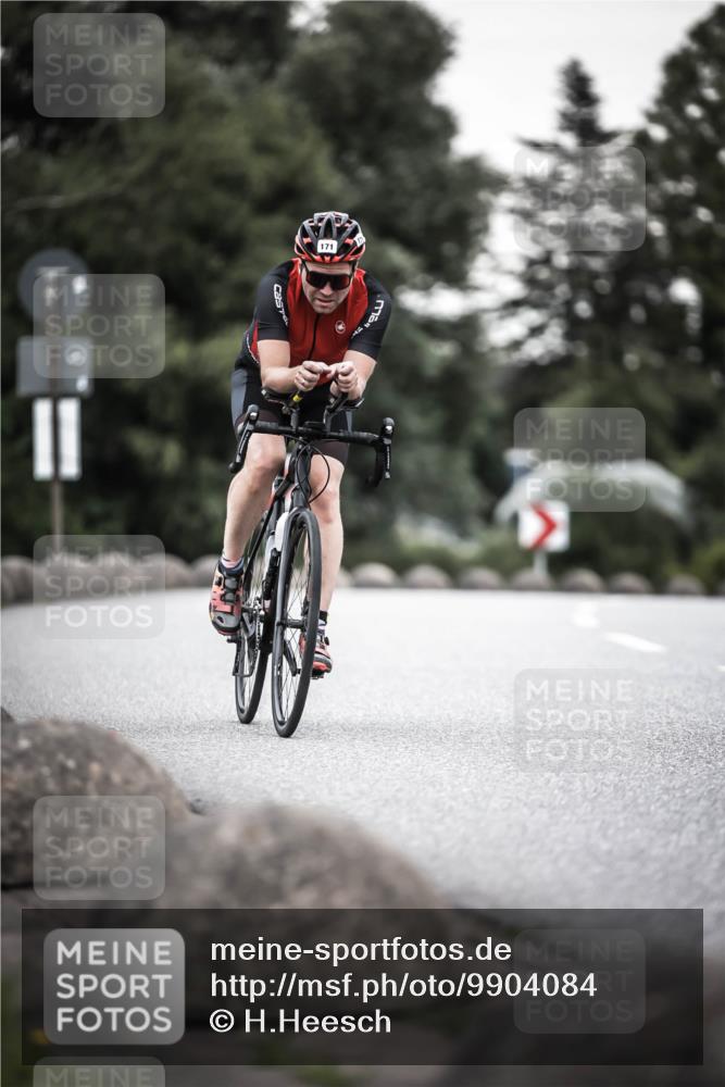 21.06.2026 - 29. Vierlanden-Triathlon H.Heesch http://msf.ph/oto/9904084 21.06.2026 10:19:28 Radfahren 171, 184, 242 meine-sportfotos.de
