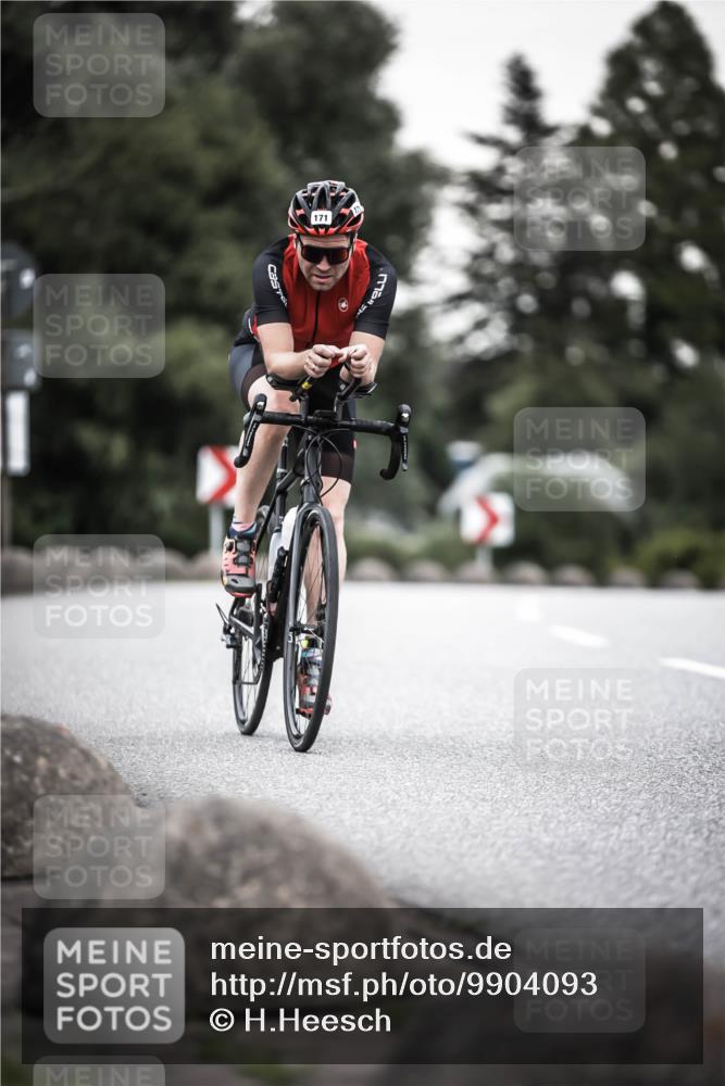 21.06.2026 - 29. Vierlanden-Triathlon H.Heesch http://msf.ph/oto/9904093 21.06.2026 10:19:28 Radfahren 171, 184, 242 meine-sportfotos.de