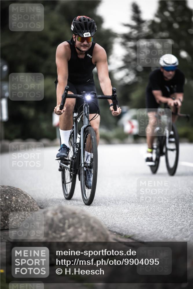 21.06.2026 - 29. Vierlanden-Triathlon H.Heesch http://msf.ph/oto/9904095 21.06.2026 10:18:17 Radfahren 105, 124, 279 meine-sportfotos.de