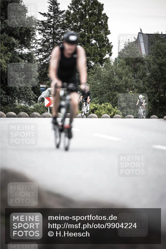 21.06.2026 - 29. Vierlanden-Triathlon H.Heesch http://msf.ph/oto/9904224 21.06.2026 10:19:50 Radfahren 18, 21, 69, 146, 268, 400 meine-sportfotos.de