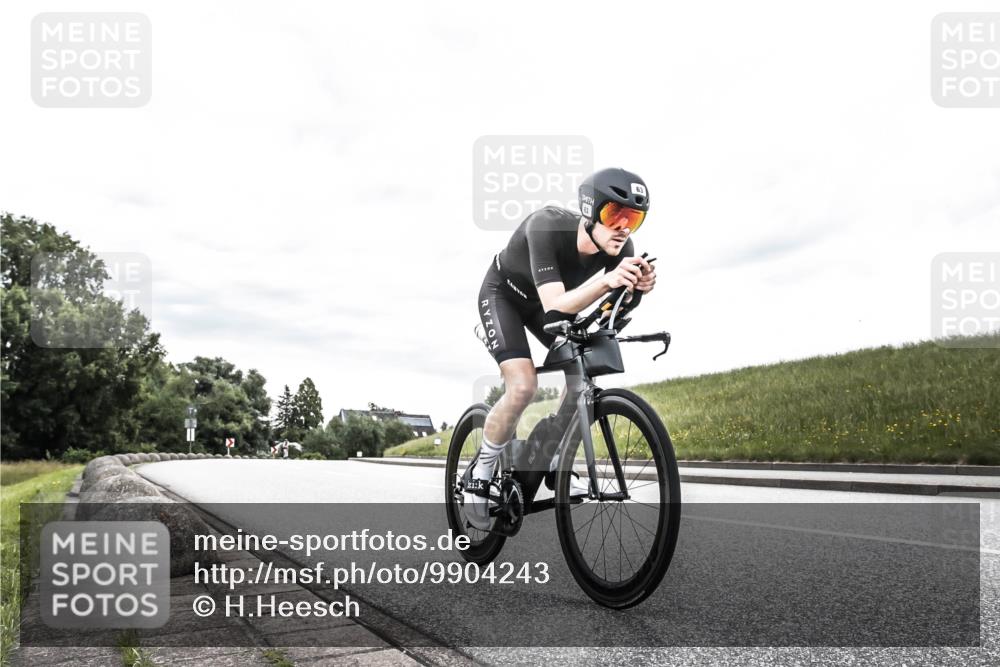 21.06.2026 - 29. Vierlanden-Triathlon H.Heesch http://msf.ph/oto/9904243 21.06.2026 10:25:47 Radfahren 6, 41, 63, 211 meine-sportfotos.de