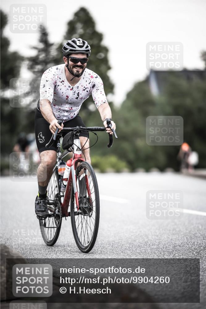 21.06.2026 - 29. Vierlanden-Triathlon H.Heesch http://msf.ph/oto/9904260 21.06.2026 10:19:52 Radfahren 18, 21, 69, 146, 163, 268, 400 meine-sportfotos.de
