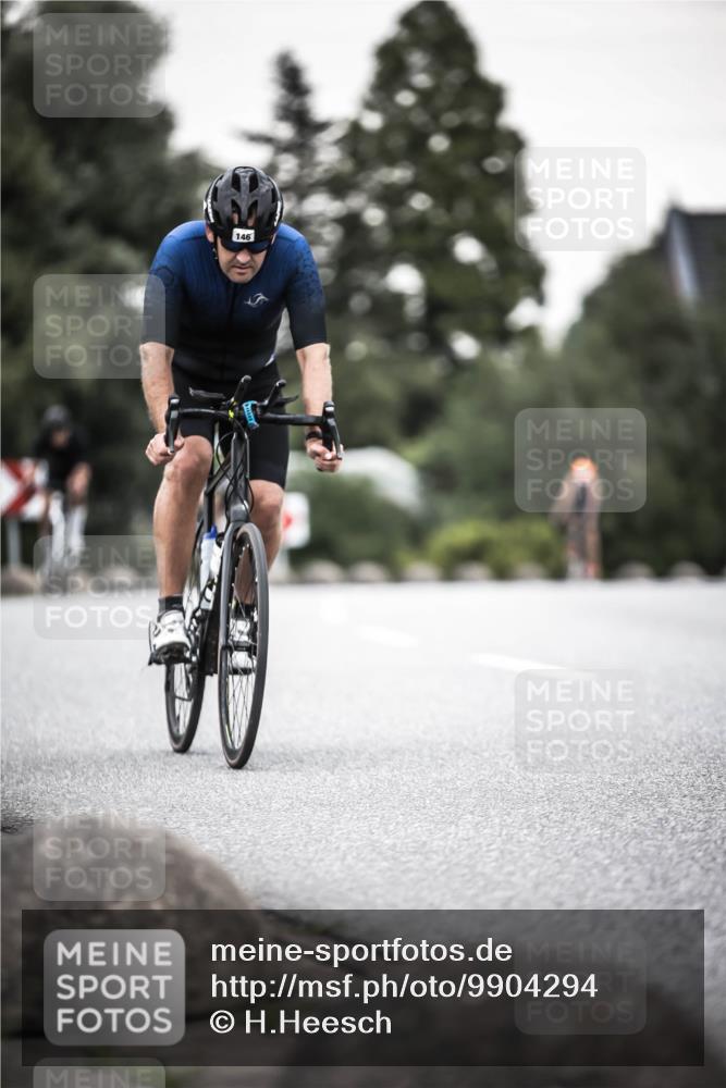21.06.2026 - 29. Vierlanden-Triathlon H.Heesch http://msf.ph/oto/9904294 21.06.2026 10:19:53 Radfahren 18, 21, 69, 79, 146, 163, 268, 400 meine-sportfotos.de
