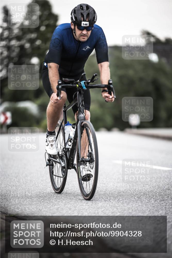 21.06.2026 - 29. Vierlanden-Triathlon H.Heesch http://msf.ph/oto/9904328 21.06.2026 10:19:54 Radfahren 18, 21, 69, 79, 146, 163, 268, 400 meine-sportfotos.de
