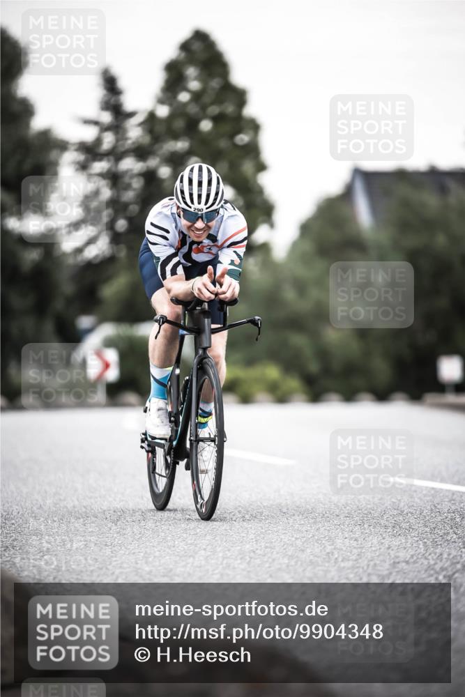 21.06.2026 - 29. Vierlanden-Triathlon H.Heesch http://msf.ph/oto/9904348 21.06.2026 10:18:47 Radfahren 148, 290 meine-sportfotos.de