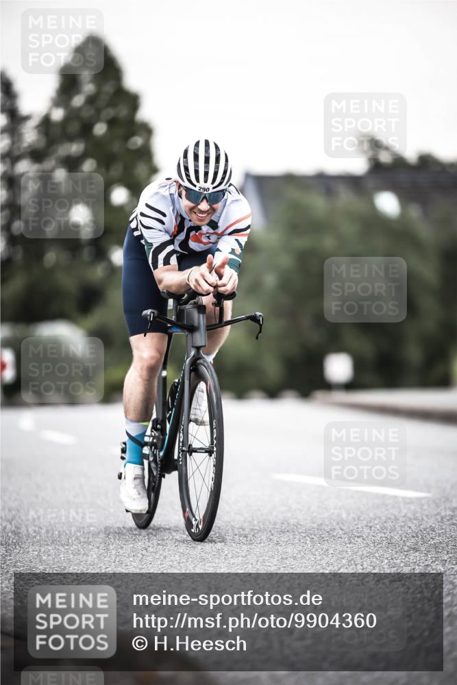21.06.2026 - 29. Vierlanden-Triathlon H.Heesch http://msf.ph/oto/9904360 21.06.2026 10:18:47 Radfahren 148, 290 meine-sportfotos.de