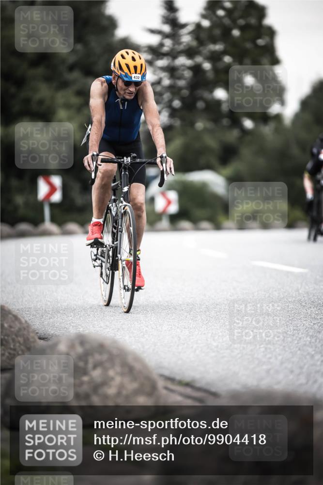 21.06.2026 - 29. Vierlanden-Triathlon H.Heesch http://msf.ph/oto/9904418 21.06.2026 10:20:01 Radfahren 16, 69, 79, 163, 244, 412, 432 meine-sportfotos.de
