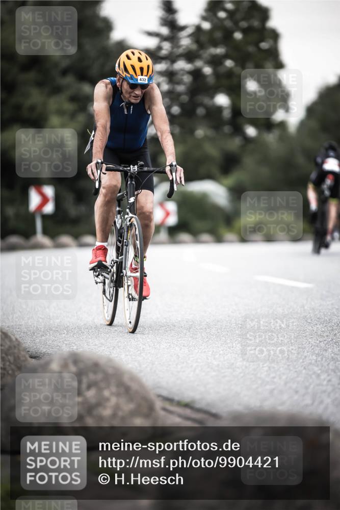 21.06.2026 - 29. Vierlanden-Triathlon H.Heesch http://msf.ph/oto/9904421 21.06.2026 10:20:01 Radfahren 16, 69, 79, 163, 244, 412, 432 meine-sportfotos.de