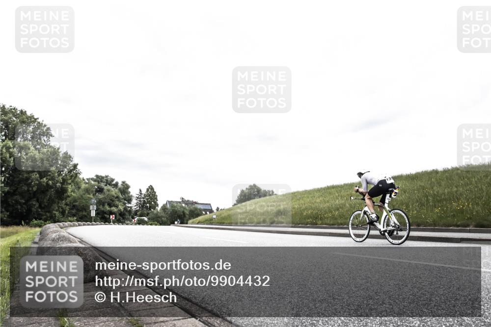 21.06.2026 - 29. Vierlanden-Triathlon H.Heesch http://msf.ph/oto/9904432 21.06.2026 10:26:11 Radfahren 291, 311, 530, 613 meine-sportfotos.de