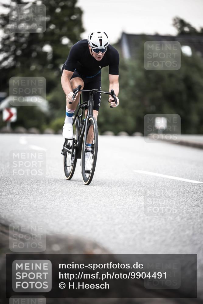 21.06.2026 - 29. Vierlanden-Triathlon H.Heesch http://msf.ph/oto/9904491 21.06.2026 10:20:08 Radfahren 15, 16, 22, 113, 244, 412 meine-sportfotos.de