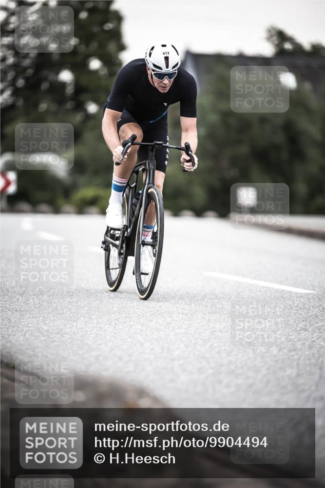 21.06.2026 - 29. Vierlanden-Triathlon H.Heesch http://msf.ph/oto/9904494 21.06.2026 10:20:08 Radfahren 15, 16, 22, 113, 244, 412 meine-sportfotos.de