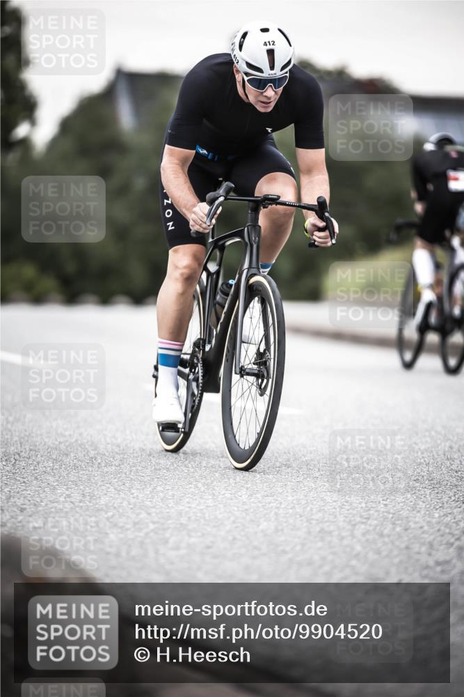 21.06.2026 - 29. Vierlanden-Triathlon H.Heesch http://msf.ph/oto/9904520 21.06.2026 10:20:08 Radfahren 15, 16, 22, 113, 244, 412 meine-sportfotos.de