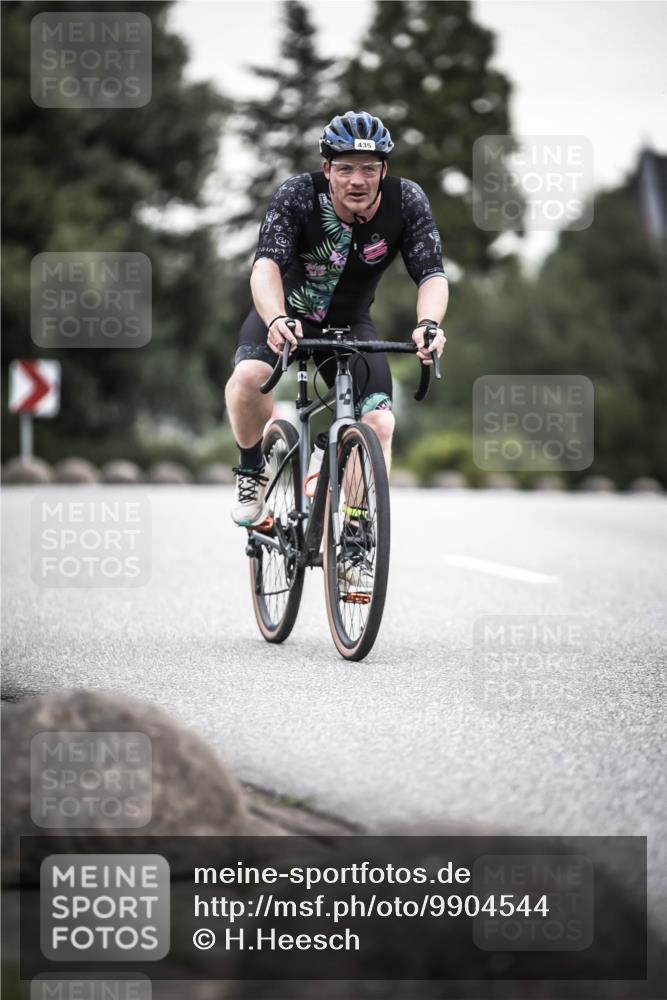 21.06.2026 - 29. Vierlanden-Triathlon H.Heesch http://msf.ph/oto/9904544 21.06.2026 10:20:28 Radfahren 176, 364, 435 meine-sportfotos.de