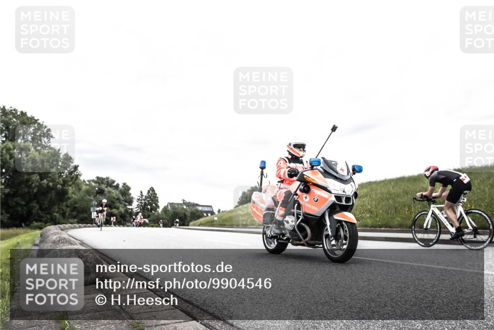 21.06.2026 - 29. Vierlanden-Triathlon H.Heesch http://msf.ph/oto/9904546 21.06.2026 10:27:09 Radfahren 43, 108, 517, 600 meine-sportfotos.de