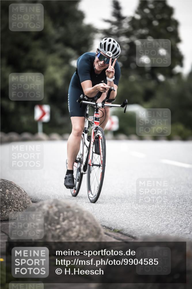21.06.2026 - 29. Vierlanden-Triathlon H.Heesch http://msf.ph/oto/9904585 21.06.2026 10:20:40 Radfahren 52, 542 meine-sportfotos.de