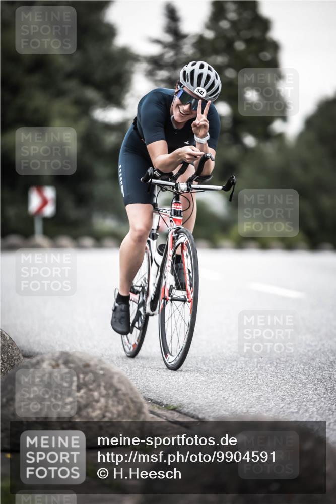 21.06.2026 - 29. Vierlanden-Triathlon H.Heesch http://msf.ph/oto/9904591 21.06.2026 10:20:40 Radfahren 52, 542 meine-sportfotos.de