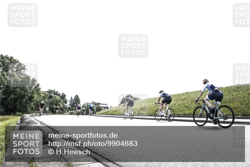 21.06.2026 - 29. Vierlanden-Triathlon H.Heesch http://msf.ph/oto/9904683 21.06.2026 10:57:04 Radfahren 58, 145, 255, 328, 368, 374, 391, 488, 514, 517, 585 meine-sportfotos.de