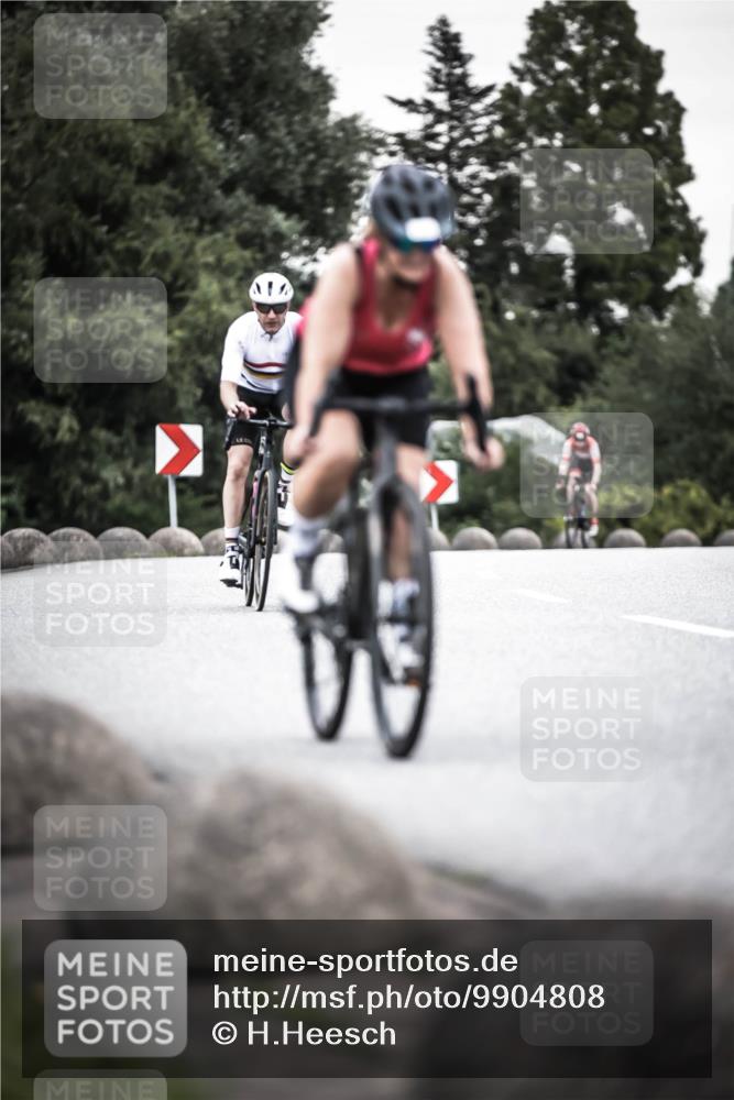 21.06.2026 - 29. Vierlanden-Triathlon H.Heesch http://msf.ph/oto/9904808 21.06.2026 10:21:20 Radfahren 411, 609, 620 meine-sportfotos.de