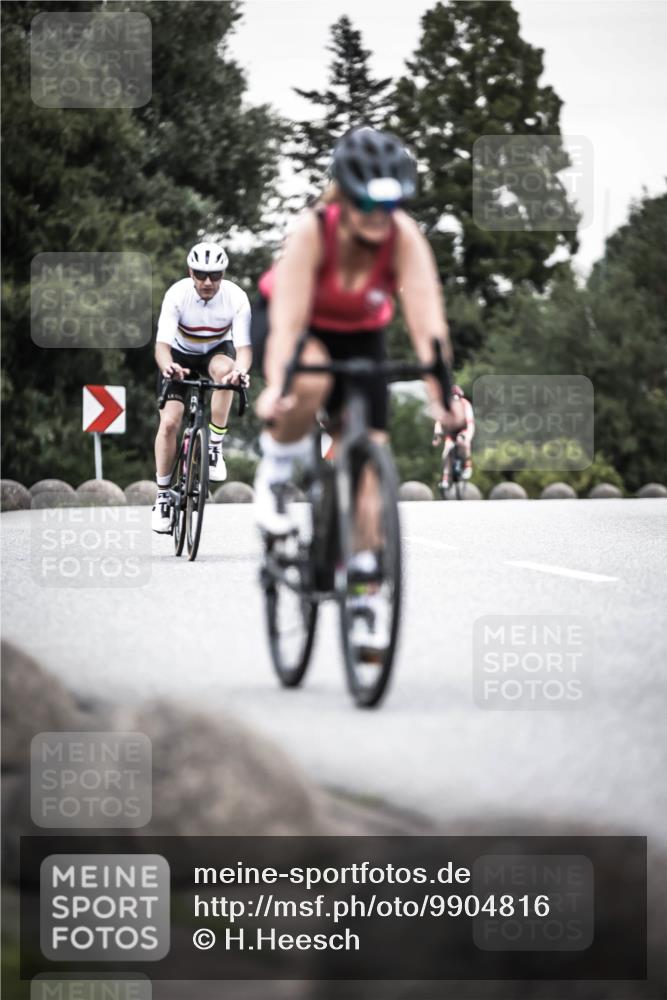 21.06.2026 - 29. Vierlanden-Triathlon H.Heesch http://msf.ph/oto/9904816 21.06.2026 10:21:20 Radfahren 411, 609, 620 meine-sportfotos.de