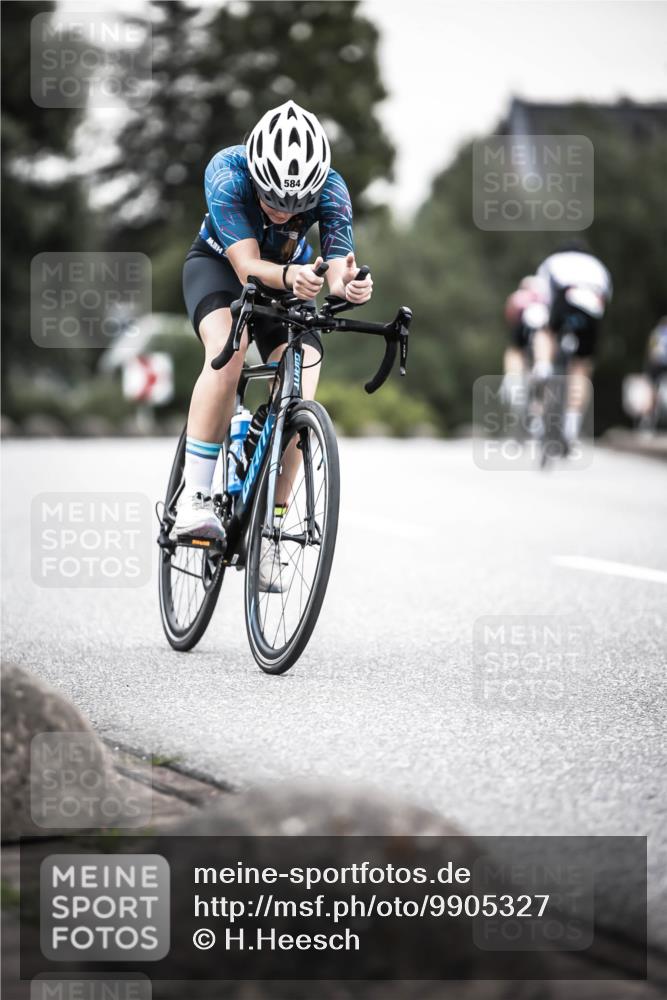 21.06.2026 - 29. Vierlanden-Triathlon H.Heesch http://msf.ph/oto/9905327 21.06.2026 10:23:56 Radfahren 200, 293, 584 meine-sportfotos.de