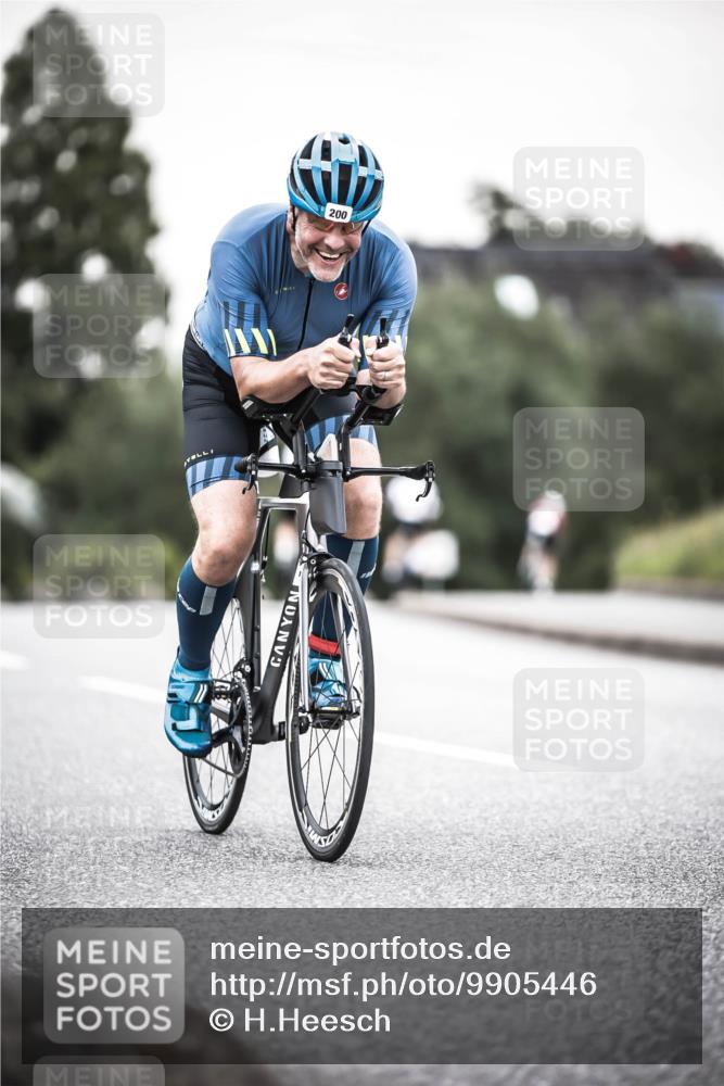 21.06.2026 - 29. Vierlanden-Triathlon H.Heesch http://msf.ph/oto/9905446 21.06.2026 10:23:59 Radfahren 200, 293, 496, 584 meine-sportfotos.de