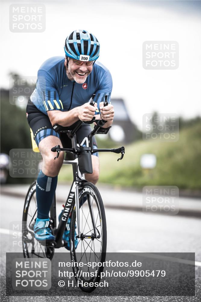 21.06.2026 - 29. Vierlanden-Triathlon H.Heesch http://msf.ph/oto/9905479 21.06.2026 10:23:59 Radfahren 200, 293, 496, 584 meine-sportfotos.de
