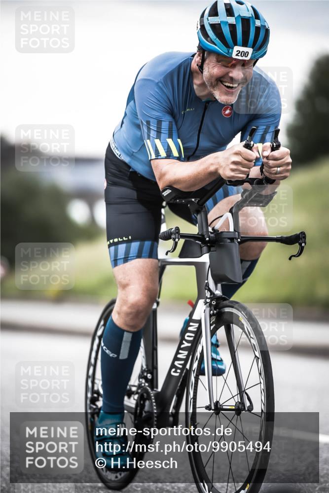 21.06.2026 - 29. Vierlanden-Triathlon H.Heesch http://msf.ph/oto/9905494 21.06.2026 10:24:00 Radfahren 200, 293, 496 meine-sportfotos.de
