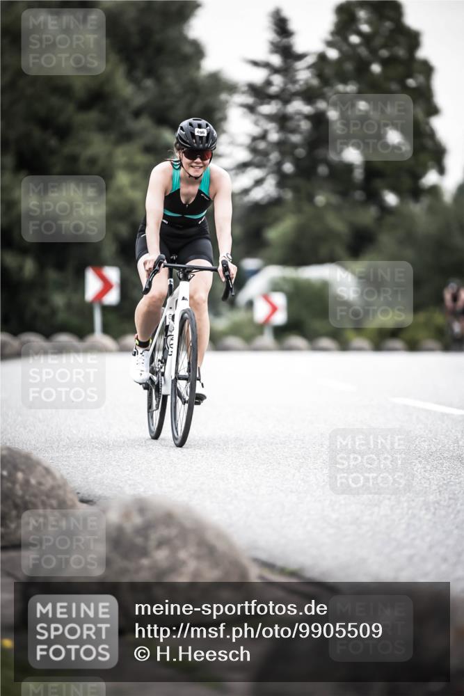 21.06.2026 - 29. Vierlanden-Triathlon H.Heesch http://msf.ph/oto/9905509 21.06.2026 10:24:05 Radfahren 32, 293, 335, 496 meine-sportfotos.de