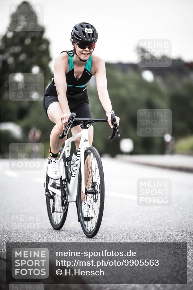 21.06.2026 - 29. Vierlanden-Triathlon H.Heesch http://msf.ph/oto/9905563 21.06.2026 10:24:05 Radfahren 32, 293, 335, 496 meine-sportfotos.de