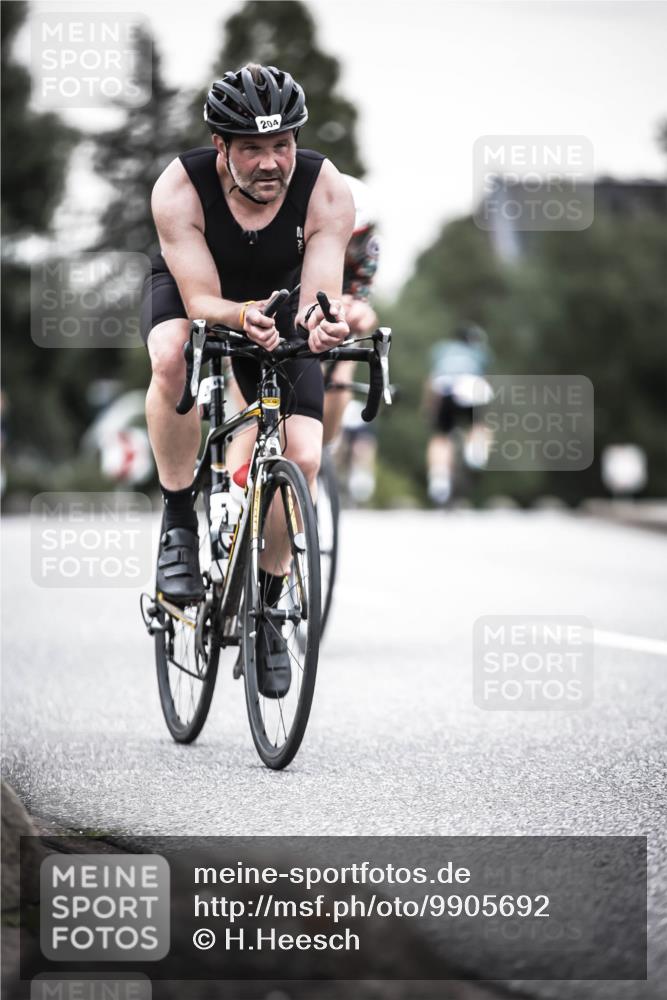 21.06.2026 - 29. Vierlanden-Triathlon H.Heesch http://msf.ph/oto/9905692 21.06.2026 10:24:13 Radfahren 32, 172, 204, 240 meine-sportfotos.de