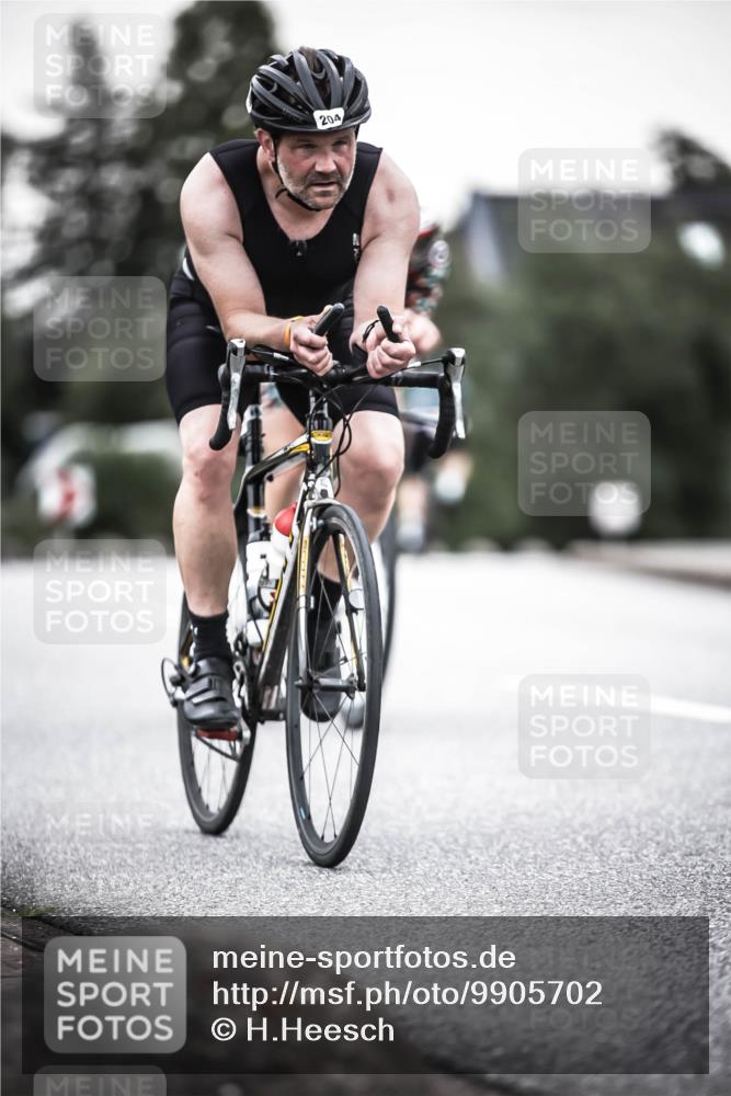 21.06.2026 - 29. Vierlanden-Triathlon H.Heesch http://msf.ph/oto/9905702 21.06.2026 10:24:13 Radfahren 32, 172, 204, 240 meine-sportfotos.de