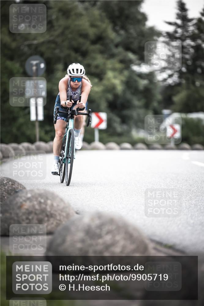 21.06.2026 - 29. Vierlanden-Triathlon H.Heesch http://msf.ph/oto/9905719 21.06.2026 10:24:17 Radfahren 74, 172, 196, 204, 240 meine-sportfotos.de
