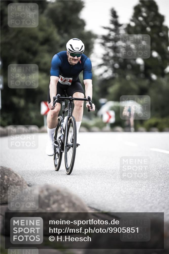 21.06.2026 - 29. Vierlanden-Triathlon H.Heesch http://msf.ph/oto/9905851 21.06.2026 10:24:20 Radfahren 74, 172, 196, 240, 377, 545 meine-sportfotos.de