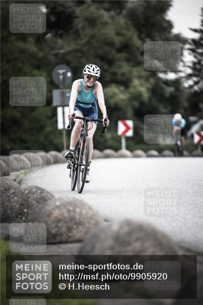 21.06.2026 - 29. Vierlanden-Triathlon H.Heesch http://msf.ph/oto/9905920 21.06.2026 10:24:26 Radfahren 74, 84, 94, 169, 196, 370, 377, 545, 552, 622 meine-sportfotos.de